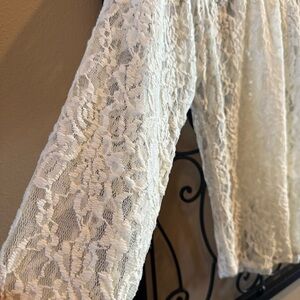 Ariat Lace Long Sleeve Blouse Ivory Cream Off-White Layering Top Shirt